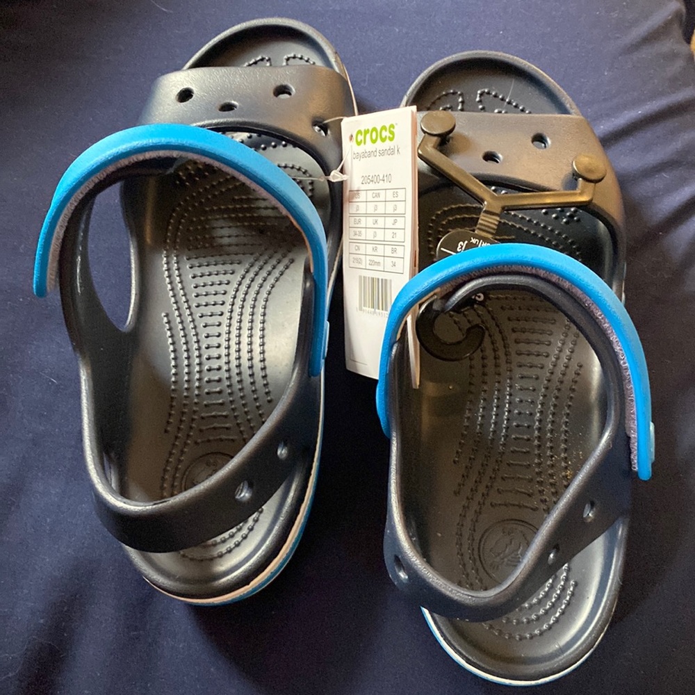 NWT Crocs bayaband blue sandals size j3